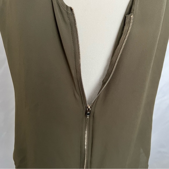 Guess Top G by Guess with adjustable straps size L - Picture 3 of 8